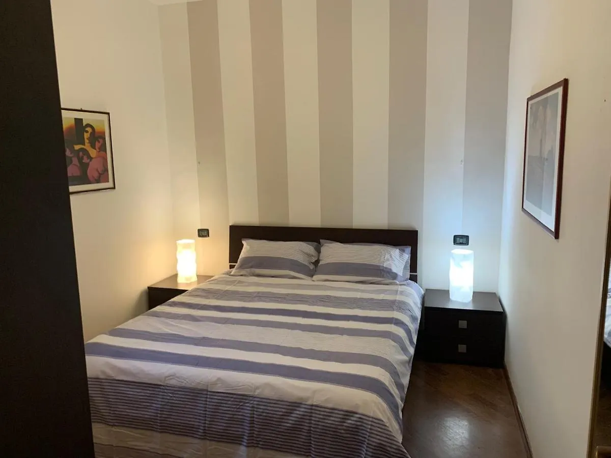 Piazza Volta Apartment Como