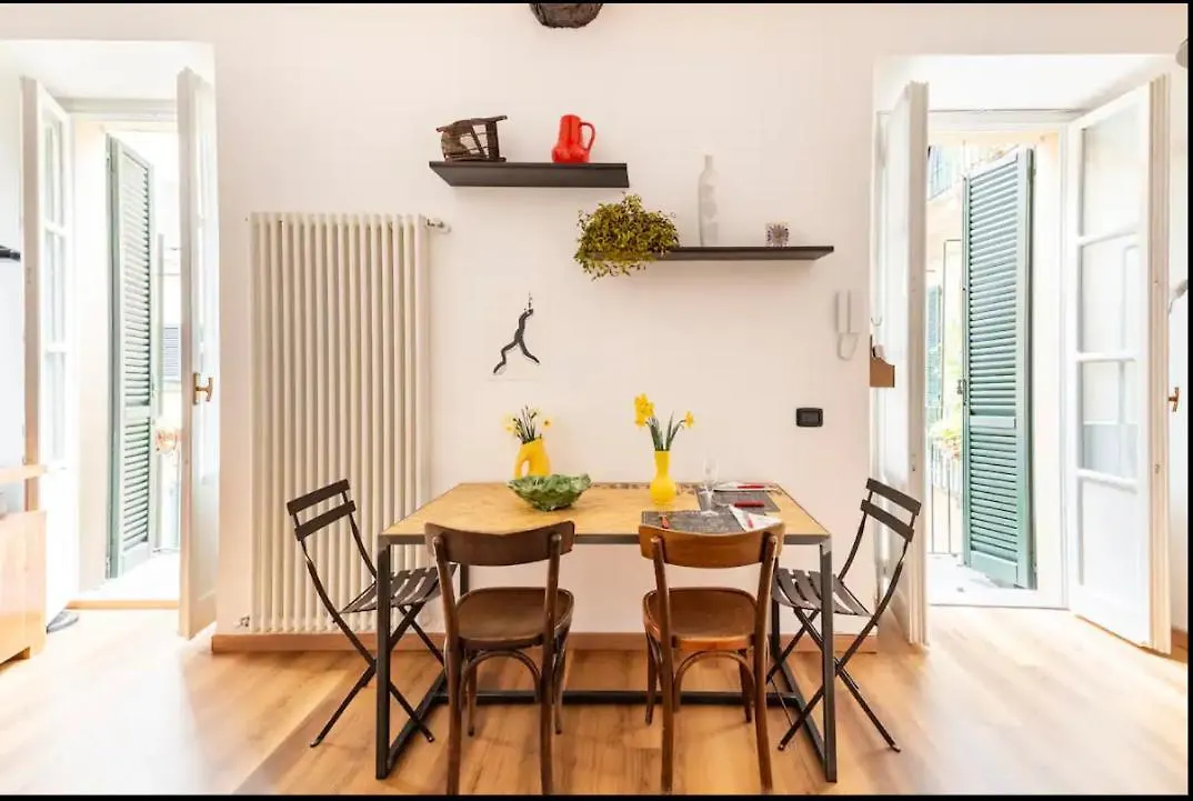 Piazza Volta Apartment Como 0*,  Italy